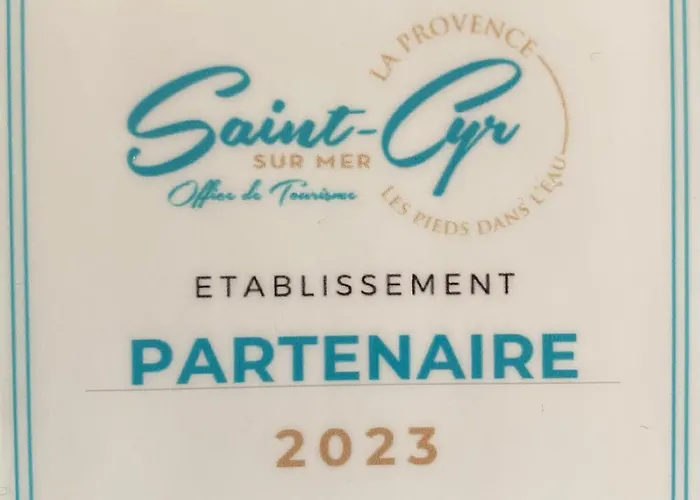 3 Min A Pieds & 200 M De La Grande Plage Des Lecques - Terrasse Et Jardin - Fabuleux T2 - Carre D\'Or